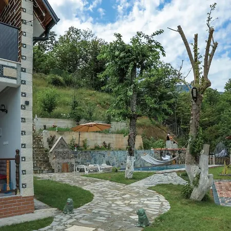 Villa Bushati
